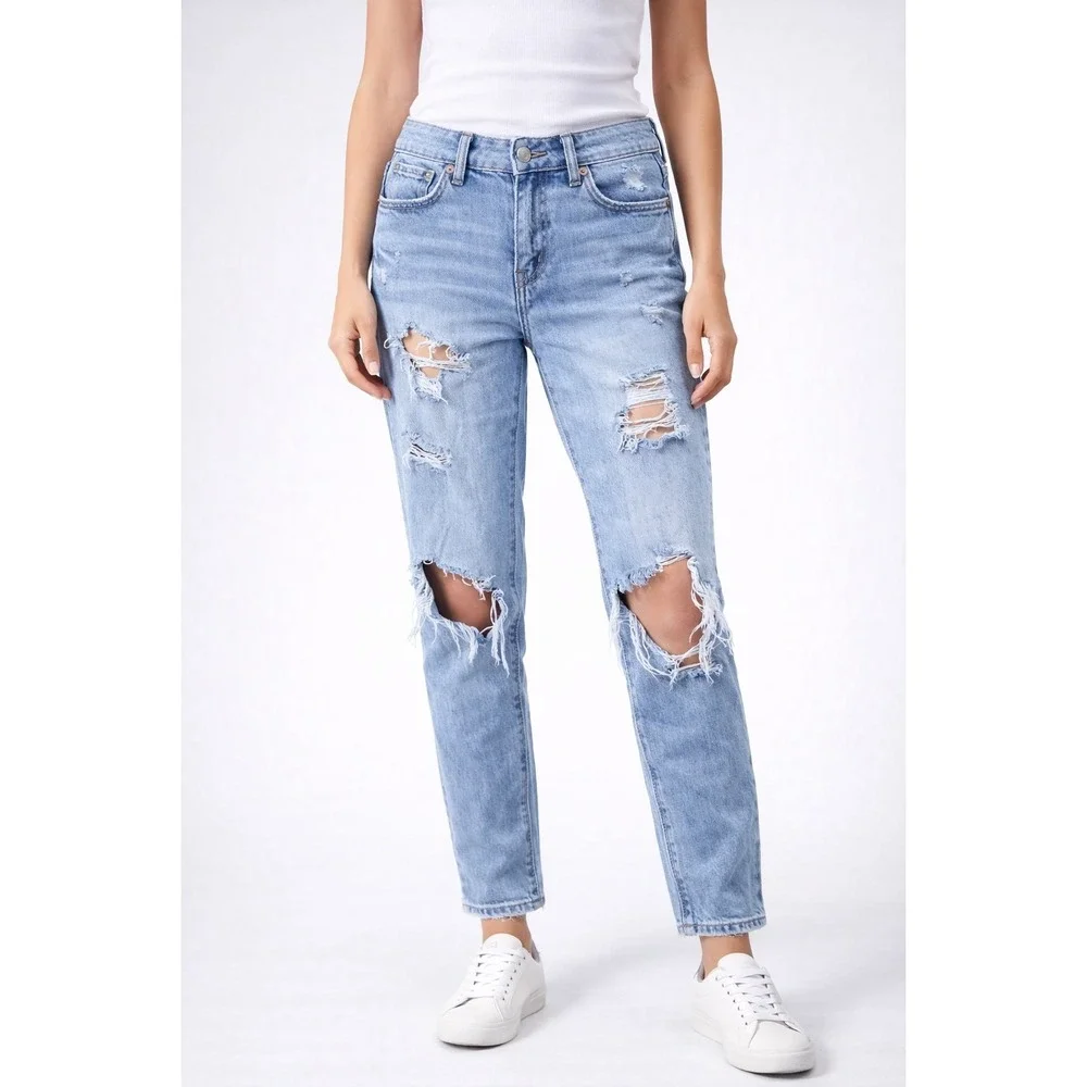 American Eagle Tomgirl Distressed Light Wash Button Fly Jeans size 4 Regular